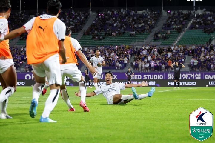 [서울=뉴시스] 프로축구 K리그1 포항스틸러스의 이호재. (사진=한국프로축구연맹 제공) 2026.07.04. photo@newsis.com *재판매 및 DB 금지