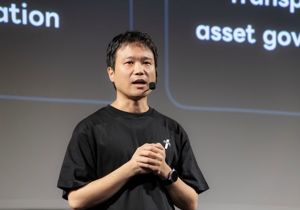 [서울=뉴시스] LY는 지난달 29일 기술 컨퍼런스 '테크버스 2026'을 열고 AI와 핵심 기술을 주제로 총 15개 세션을 진행했다고 6일 밝혔다. 나미키 료타 LY 최고기술책임자(CTO) 겸 도메인 AI CBU·AI 전략기획 그룹장이 발표하는 모습. 2026.07.06. (사진=LY 제공) *재판매 및 DB 금지