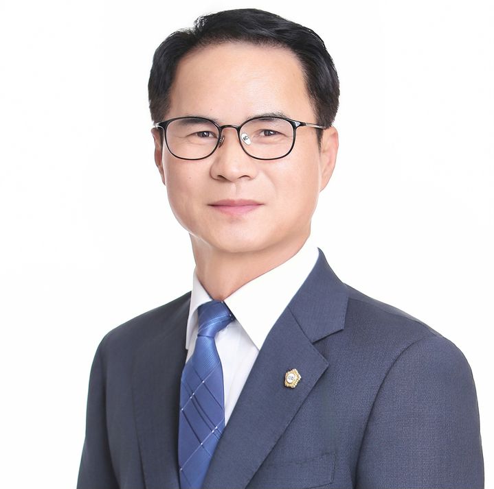 신임 김명갑 진안군의장 *재판매 및 DB 금지