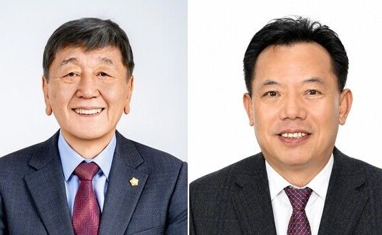 [상주=뉴시스] 안창수(왼쪽) 의장과 김익상 부의장. (사진=상주시의회 제공) 2026.07.06 photo@newsis.com *재판매 및 DB 금지