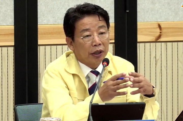 [대전=뉴시스] 조명휘 기자 = 김찬술 대전 대덕구청장이 9일 오전 확대간부회의를 주재하고 있다. 2026.07.09.&nbsp; photo@newsis.com *재판매 및 DB 금지