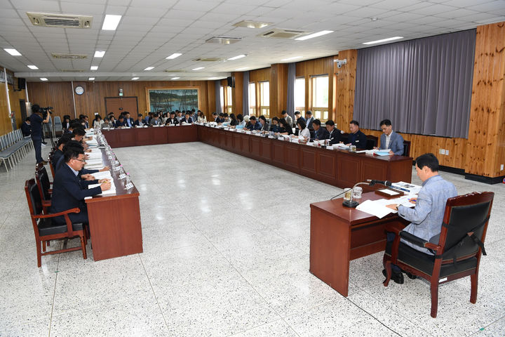 [창녕=뉴시스] 올해 상반기 주요업무 추진상황 평가보고회를 하고 있다. (사진= 창녕군 제공) 2026.07.09. photo@newsis.com *재판매 및 DB 금지