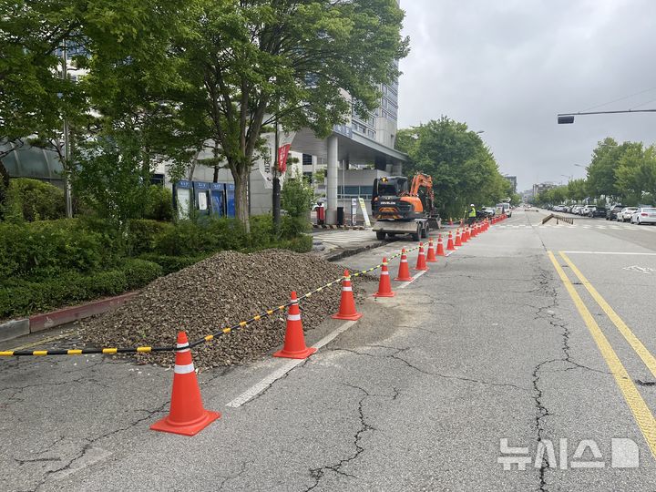 [전주=뉴시스]윤난슬 기자 = 전북 전주시는 서부신시가지 주차난 해소를 위해 전북특별자치도청 북문 인근에 노상주차장 84면을 조성한다고 9일 밝혔다. (사진=전주시 제공) photo@newsis.com 