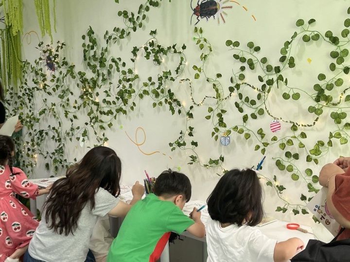 [대구=뉴시스] 수성아트피아 어린이 예술교육센터 아테이너의 여름방학 프로그램이 조기 마감됐다. (사진=수성문화재단 제공) 2026.07.09. photo@newsis.com *재판매 및 DB 금지