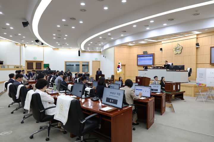 [여수=뉴시스] 여수시의회 본회의장. photo@newsis.com *재판매 및 DB 금지