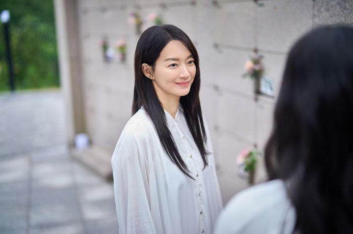 신민아 공포스릴러 '눈동자' 100만명 넘겼다 - 뉴스 썸네일 이미지