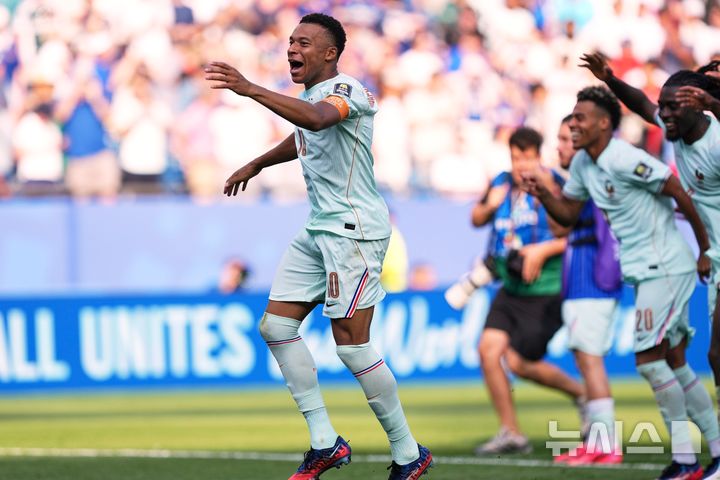 [폭스버러=AP/뉴시스] 프랑스 남자 축구 대표팀의 킬리안 음바페. 2026.07.09.
