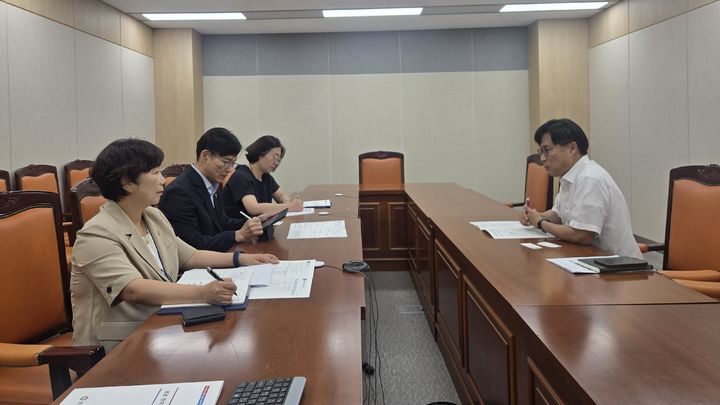[산청=뉴시스] 산청군 공공 한약재 GMP 시설 건립 국비 지원 보건복지부 방문 (사진=산청군 제공) 2026. 07. 10. photo@newsis.com *재판매 및 DB 금지
