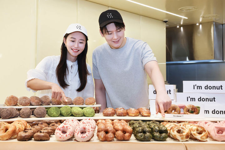 [서울=뉴시스] 신세계백화점 강남점 지하 1층 스위트파크 아임도넛 매장. (사진=신세계백화점 제공) 2026.07.10. photo@newsis.com *재판매 및 DB 금지