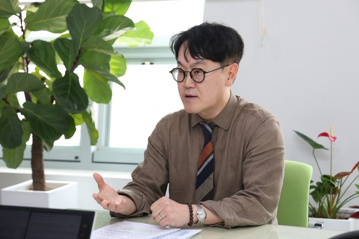 [세종=뉴시스] 유승주 인사처 기획조정관은 지난 9일 정부세종청사에서 뉴시스와 인터뷰를 하고 있다. (사진=인사혁신처). *재판매 및 DB 금지
