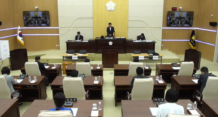 [대전=뉴시스] 조명휘 기자 = 대전 동구의회가 10일 제293회 임시회 제5차 본회의를 열고 있다. 2026.07.10  *재판매 및 DB 금지