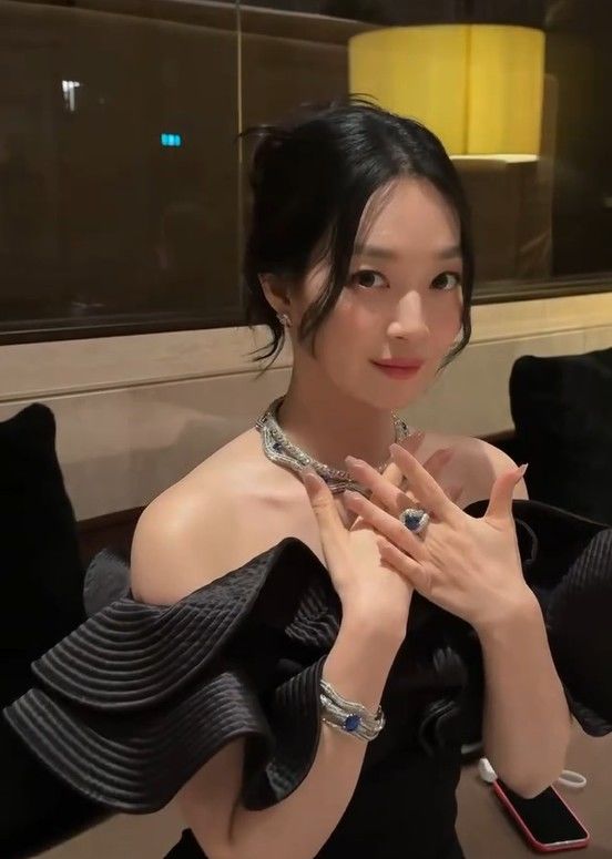 [서울=뉴시스] 신민아 (사진= 신민아 SNS 캡처 ) 2026.07.10. photo@newsis.com *재판매 및 DB 금지
