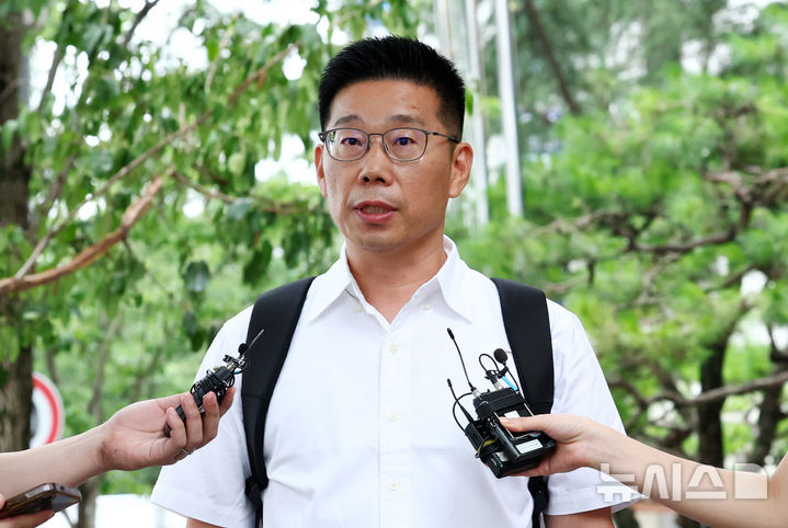 [서울=뉴시스] 전신 기자 = 국회 병력 투입 관련 수도방위사령부의 비상계엄 가담 의혹을 들여다보는 2차 종합특별검사팀이 조성현 전 육군 수방사 제1경비단장(대령)을 재판에 넘겼다. 사진은 조 대령. 2026.08.19. photo1006@newsis.com