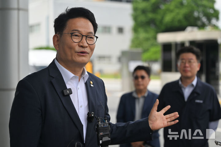 삼성 광주 사업장 둘러본 송영길 백브리핑