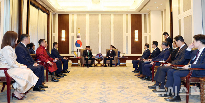 이재명 대통령, 몽골 국회의장 접견