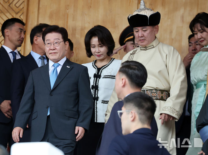 몽골 나담축제 입장하는 이재명 대통령