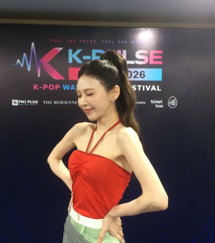 [서울=뉴시스]웬디가 더욱 슬림해진 근황을 공개했다. (사진출처: 인스타그램 'todayis_wendy' 캡처)2026.07.12