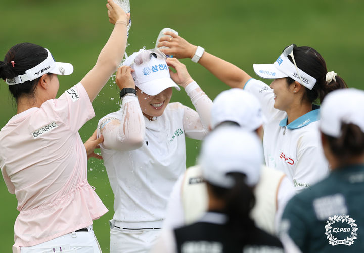 [서울=뉴시스] 고지우, 한국여자프로골프(KLPGA) 투어 하이원리조트 여자오픈 우승. (사진=KLPGA 제공) *재판매 및 DB 금지