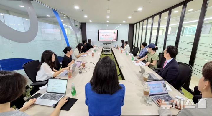 [서울=뉴시스] 한국희귀·난치성질환연합회-입센코리아 희귀 간 질환 PBC 환우 온라인 세미나 전경. (사진=입센코리아 제공) 2026.07.13. photo@newsis.com