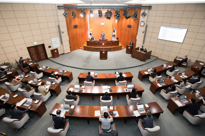 군산시의회 본회의장 *재판매 및 DB 금지