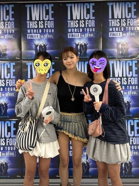 [서울=뉴시스] 정형돈 자녀와 정연 (사진=한유라 SNS 캡처) 2026.07.13. photo@newsis.com&nbsp; *재판매 및 DB 금지