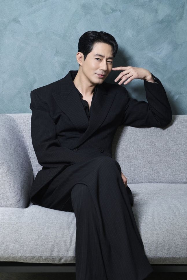 [인터뷰]조인성은 도망가지 않는다