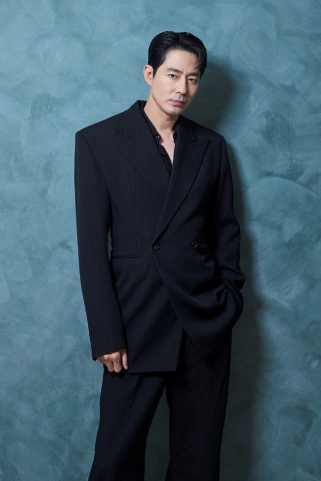 [인터뷰]조인성은 도망가지 않는다