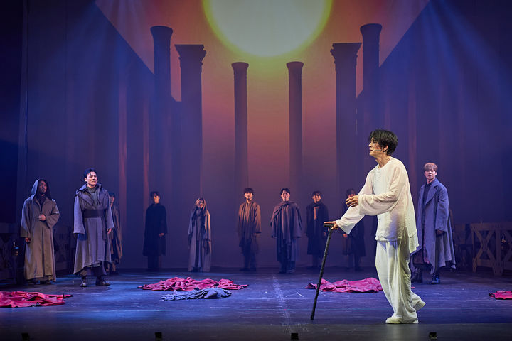 연극 '오이디푸스' 공연 장면. 배우 최수종이 오이디푸스 역을 연기하고 있다. (사진=수컴퍼니 제공) *재판매 및 DB 금지