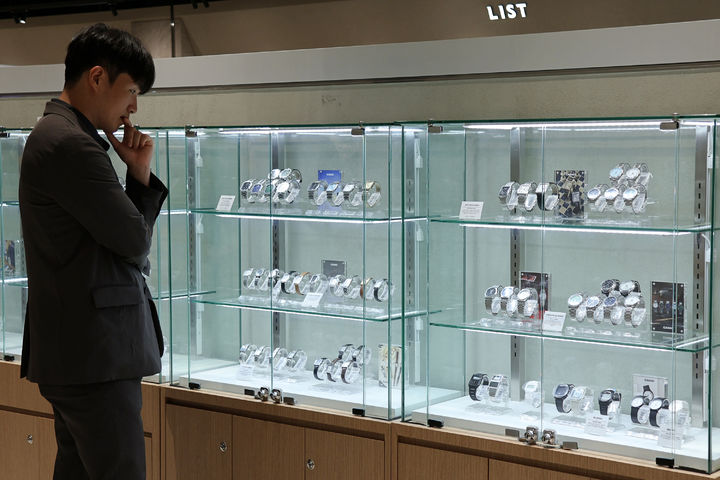 [대구=뉴시스] 대구 신세계백화점은 시계 브랜드 '지샥(G-SHOCK)' 팝업스토어를 운영한다. (사진 = 대구 신세계백화점 제공) 2026.07.13. photo@newsis.com *재판매 및 DB 금지