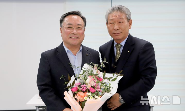 차태환 청주상의 회장, 직지 발전기금 1000만원 기탁 등[청주소식]