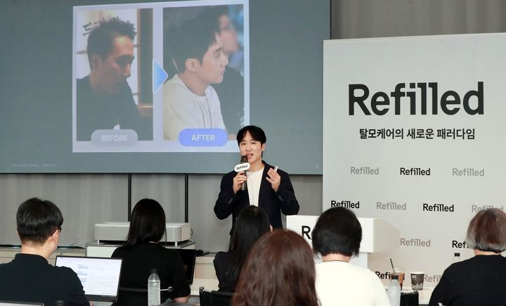[서울=뉴시스] 탈모케어 브랜드 리필드를 전개중인 콘스탄트가 14일 서대문구 한 건물에서 기자간담회를 열고 '탈모 샴푸 판매 중단 선언'을 하고 리브랜딩 계획을 알렸다. 리필드 정근식 대표(사진=리필드 제공) *재판매 및 DB 금지 *재판매 및 DB 금지