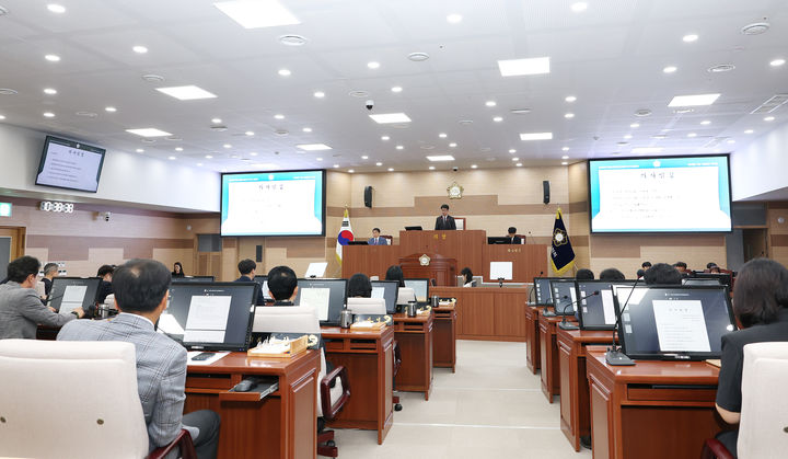 [아산=뉴시스] 아산시의회 본회의장. (사진=아산시의회 제공) 2026.07.14 photo@newsis.com *재판매 및 DB 금지