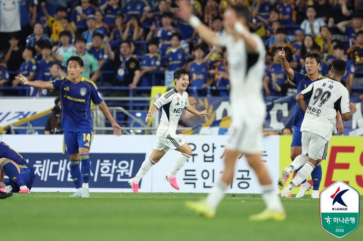 [서울=뉴시스] 프로축구 K리그1 전북현대의 김진규. (사진=한국프로축구연맹 제공) 2026.07.11. photo@newsis.com *재판매 및 DB 금지