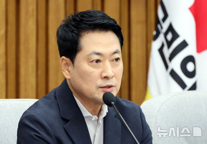 [서울=뉴시스] 최진석 기자 = 장동혁 국민의힘 대표가 14일 여의도 국회에서 열린 ‘장윤기 사건이 드러낸 수사 공백과 보완수사권의 필요성’ 토론회에서 발언하고 있다. 2026.07.14. myjs@newsis.com