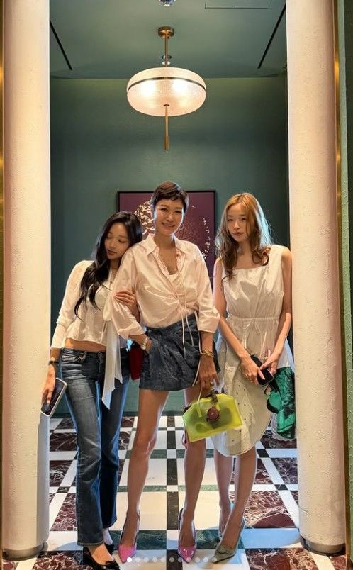 [서울=뉴시스] 변정수와 두 딸 (사진=변정수 SNS ) 2026.07.15. photo@newsis.com *재판매 및 DB 금지