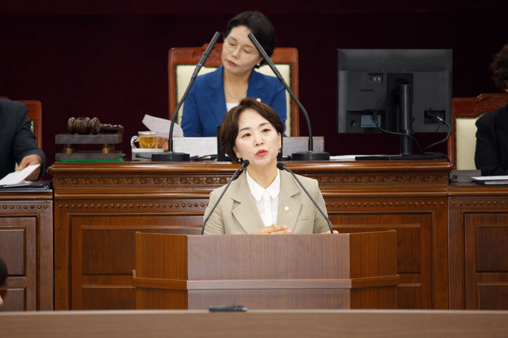[전남광주=동구] 박현정 전남광주 동구의원이 14일 열린 임시회에서 5분 자유발언하고 있다. (사진 = 전남광주 동구의회 제공) 2026.07.15. photo@newsis.com *재판매 및 DB 금지