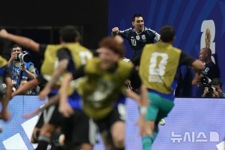 [애틀랜타=AP/뉴시스] 아르헨티나 남자 축구 대표팀의 리오넬 메시. 2026.07.15.