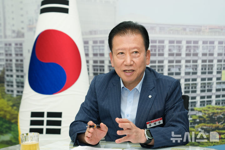 [부산=뉴시스] 주석수 부산 연제구청장이 뉴시스와 인터뷰를 하고 있다. (사진=연제구 제공) 2026.07.16. photo@newsis.com