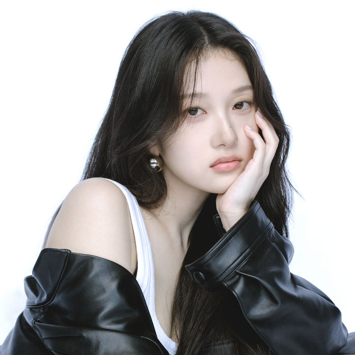 프미나 출신 이서연, 웹툰 '재혼 황후' OST 가창...보컬 단단하네 - 뉴스 썸네일 이미지