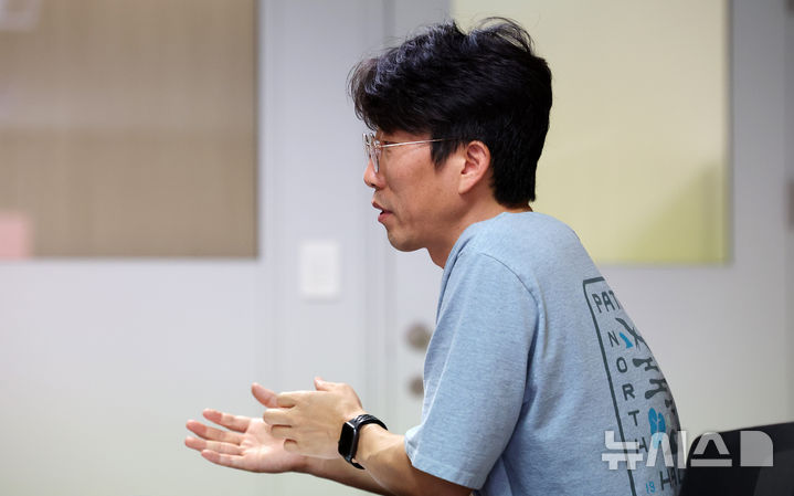 [서울=뉴시스]김선웅 기자 = 박건태 진실화해위원회 조사관이 16일 서울 중구 진실·화해를위한과거사정리위원회에서 뉴시스와 인터뷰를 하고 있다. 2026.07.16. mangusta@newsis.com