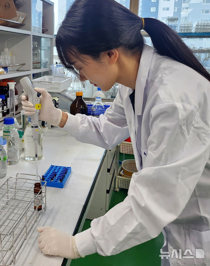 [전남광주=뉴시스] 전남보건환경연구원 환경유해인자·토양 오염도 검사 능력 우수기관. (사진=전남보건환경연구원 제공). photo@newsis.com *재판매 및 DB 금지
