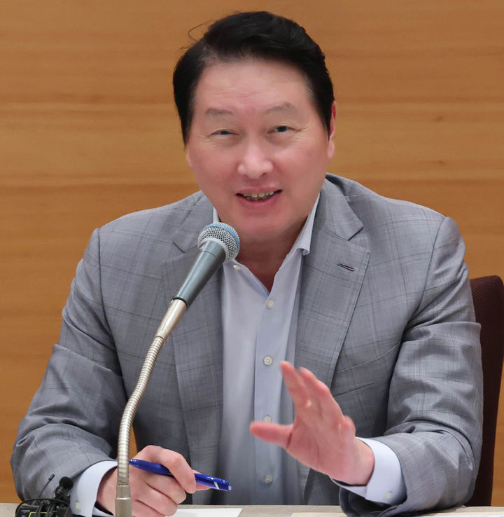 [서귀포=뉴시스] 최태원 대한상공회의소 회장이 15일 제주신라호텔에서 기자간담회를 진행하고 있다. (사진=대한상의 제공). 2026.07.17. photo@newsis.com *재판매 및 DB 금지