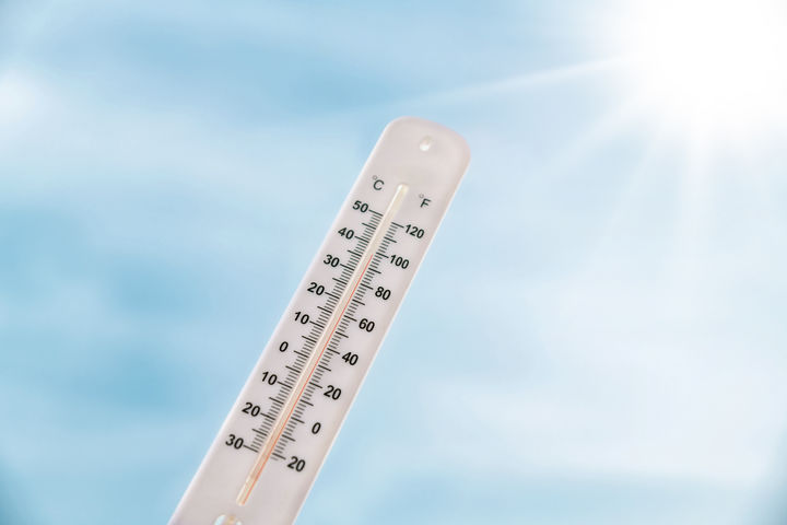 [서울=뉴시스]폭염이 며칠간 이어질 경우 우울증과 조현병 등 정신·행동장애로 인한 입원 위험이 높아진다는 연구 결과가 발표됐다. (사진출처:유토이미지) 2026.07.17