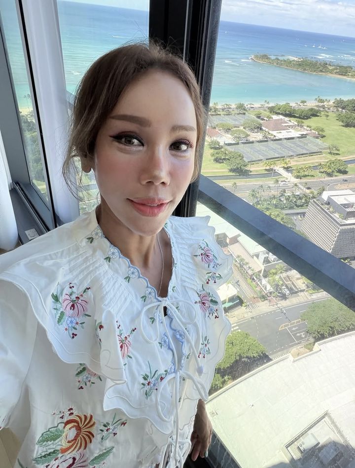 [서울=뉴시스] 김송. (사진 = 인스타 캡처) 2026.07.17. photo@newsis.com *재판매 및 DB 금지