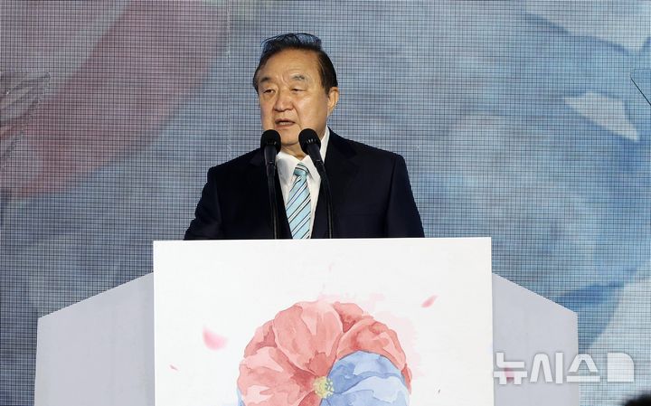 [서울=뉴시스] 국회사진기자단 = 정대철 대한민국헌정회장이 지난 17일 서울 여의도 국회에서 제78회 제헌철 경축사를 하고 있다. 2026.07.17. photo@newsis.com