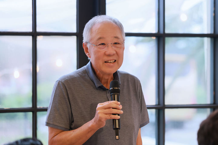 [서귀포=뉴시스]류진 한국경제인협회 회장이 17일 제주 서귀포시 인근식당에서 열린 ‘2026 한경협 경영자 제주하계포럼 기자간담회'에서 발언하고 있다. (사진=한경협 제공) 2026.07.18. photo@newsis.com *재판매 및 DB 금지