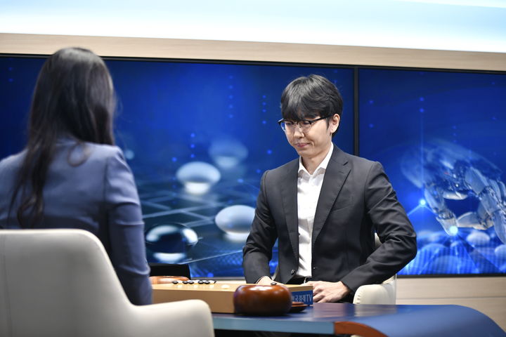 [서울=뉴시스] 바둑 신진서 9단, 인공지능(AI) 카타고(Katago)와의 '쎈수학·한경 기신전' 2국서 승리. (사진=한국기원 제공) *재판매 및 DB 금지