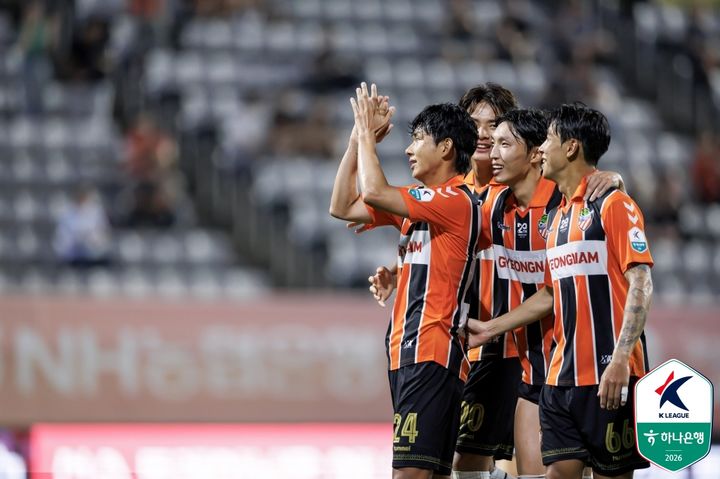 [서울=뉴시스] 프로축구 K리그2 경남FC의 윤일록. (사진=한국프로축구연맹 제공)