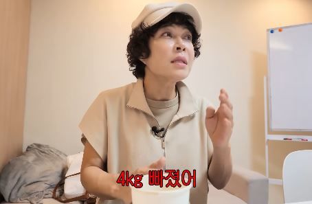 [서울=뉴시스]개그우먼 조혜련이 자신의 유튜브 채널에서서 태보의 운동 효과를 설명하고 있다.(사진=조혜련 유튜브 캡처)