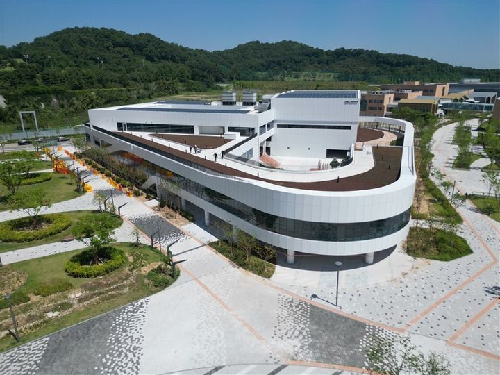 [세종=뉴시스] 송승화 기자 = 산울동 복합커뮤니티센터 조감도.(사진=행정중심복합도시건설청).2026.07.20. photo@newsis.com. *재판매 및 DB 금지